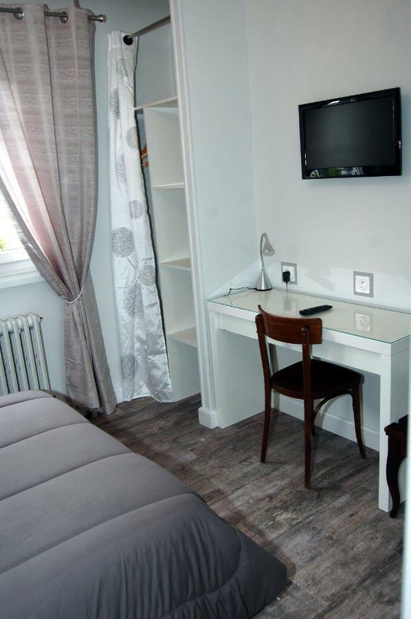 Le Relais Des Primeurs Logis Hotel Taulé Kültér fotó