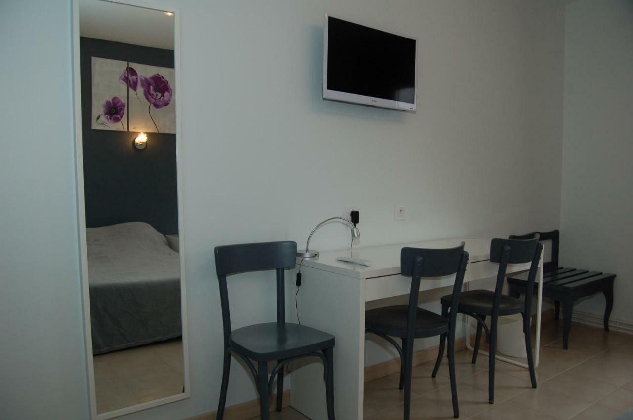 Le Relais Des Primeurs Logis Hotel Taulé Kültér fotó
