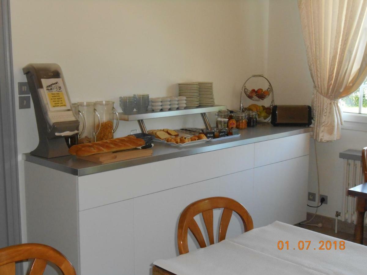 Le Relais Des Primeurs Logis Hotel Taulé Kültér fotó